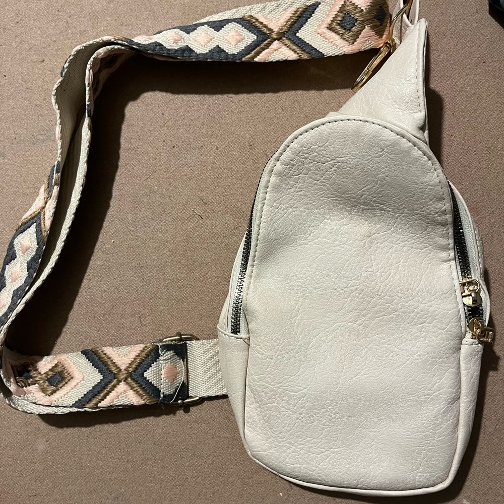 SHEIN Cream Crossbody Bag with Patterned Strap